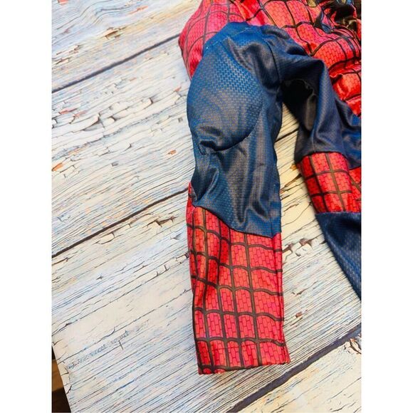 Disney Halloween Spider man attire size 4 used in good condition. - Picture 4 of 12